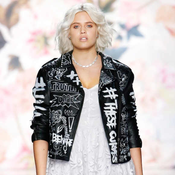 New! 1x [Torrid] NYFW Runway Collect Grafitti Faux Leather Moto Jacket -Rare HTF - Picture 2 of 14